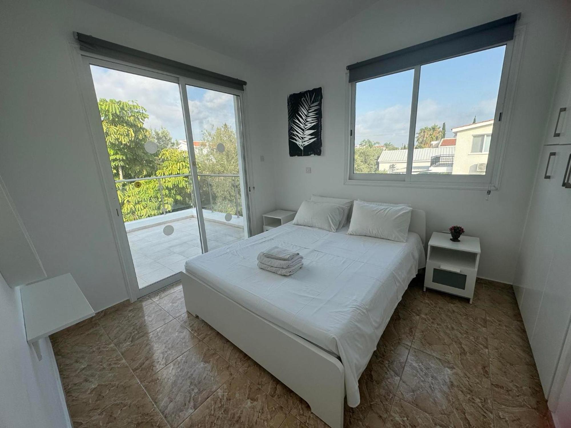 Villa Coralia Gardens 1Km From Coral Bay Beach Экстерьер фото