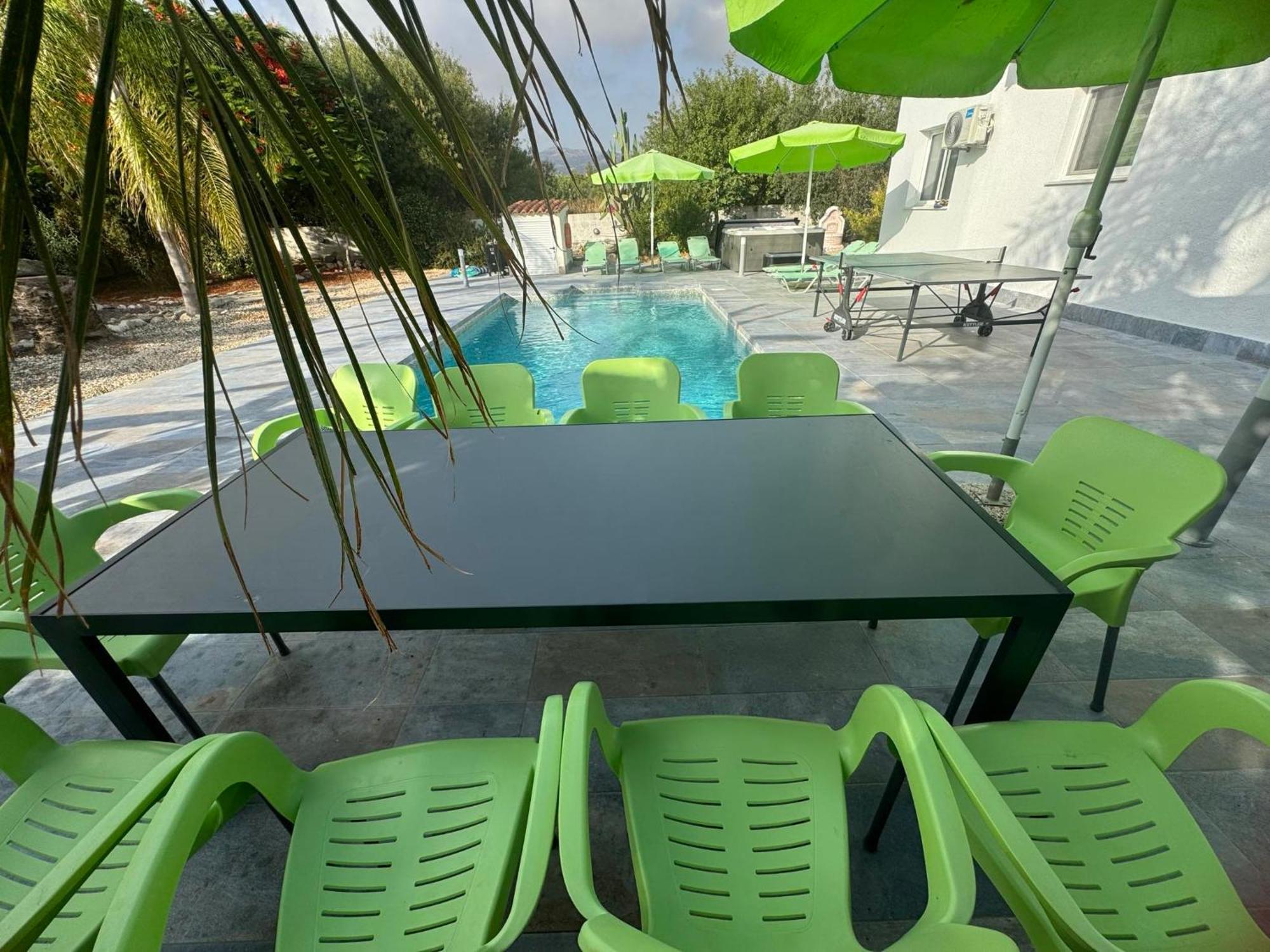 Villa Coralia Gardens 1Km From Coral Bay Beach Экстерьер фото